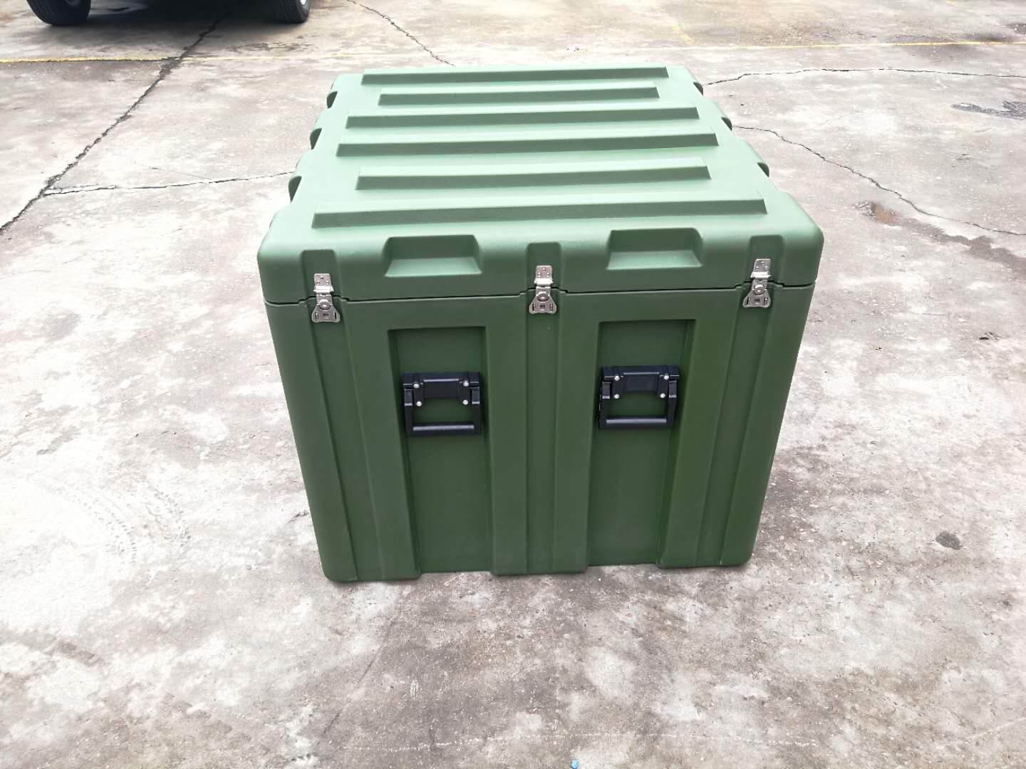 軍用滾塑箱
