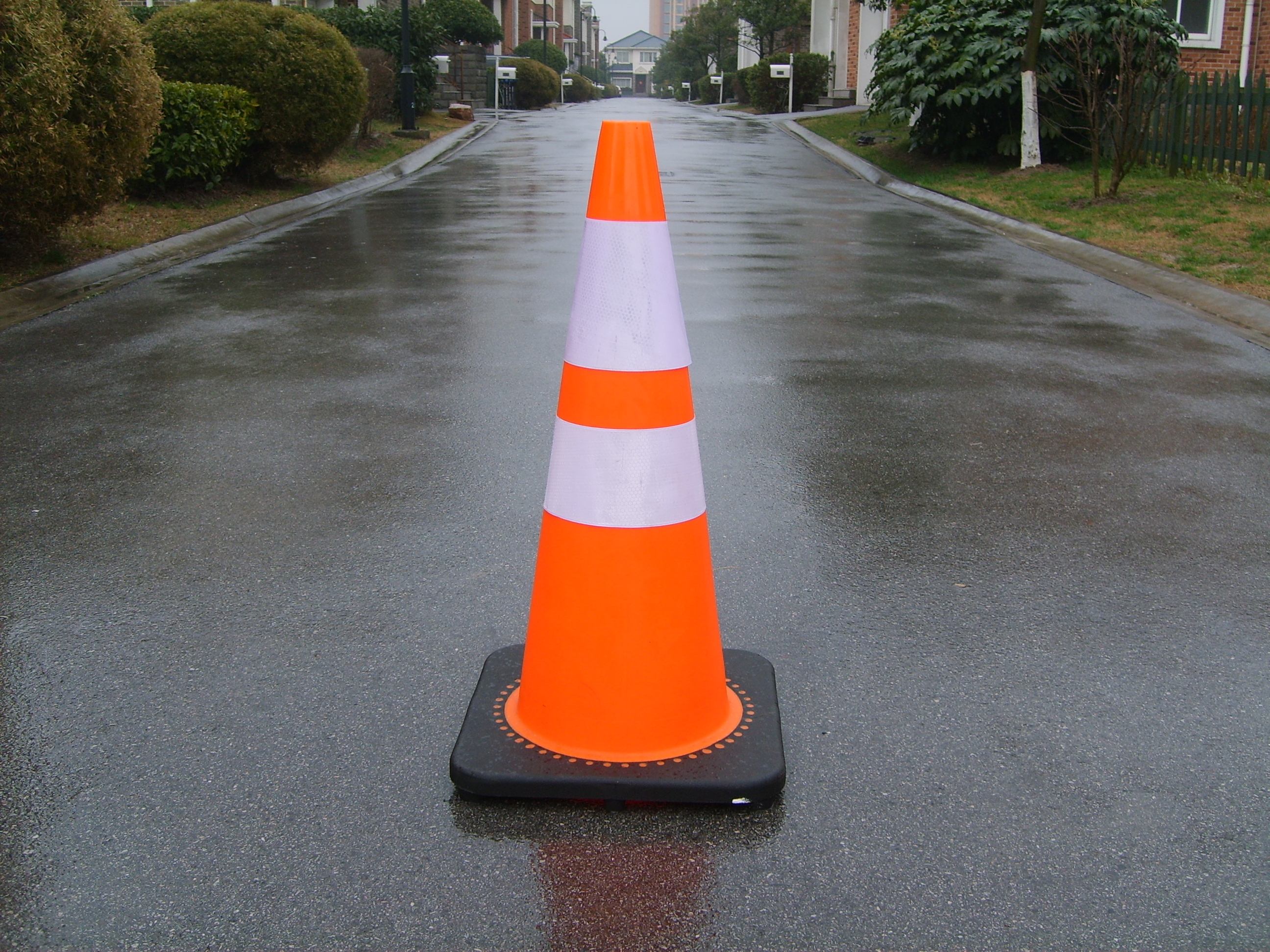 滾塑路錐